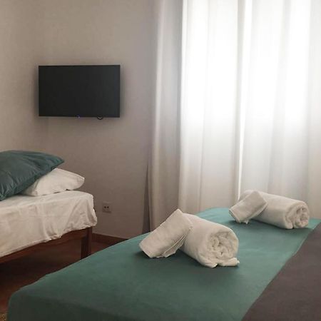 Apartamentos Albertos سانتا أيُلاريا ذيس ريو المظهر الخارجي الصورة